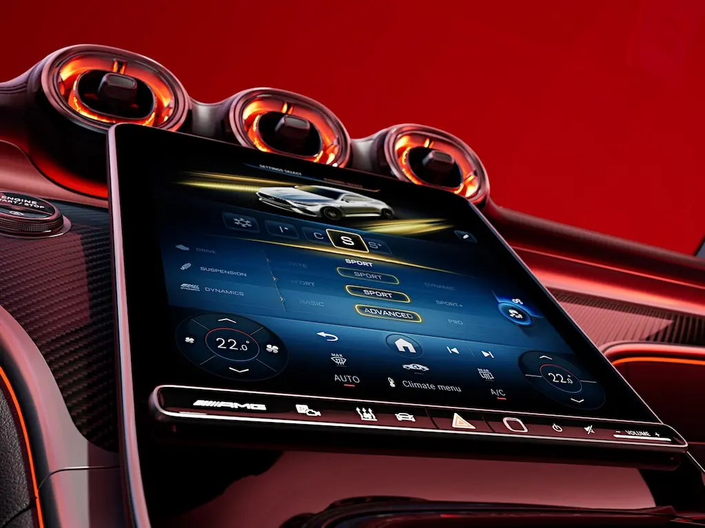 Sistema multimedia MBUX con diseño de los indicadores específico de AMG