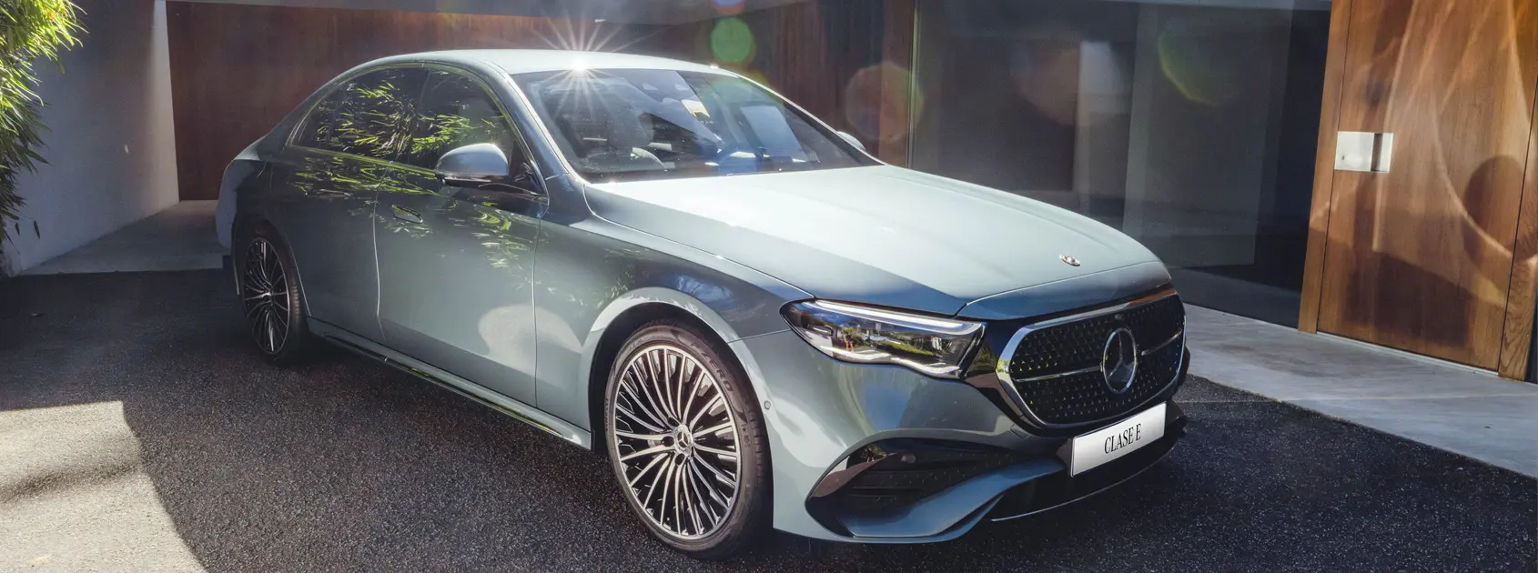 E 350e AMG Line gallery image