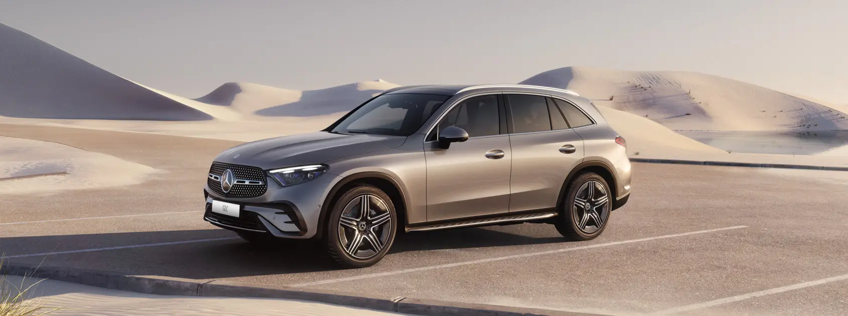 GLC 300 4MATIC gallery image
