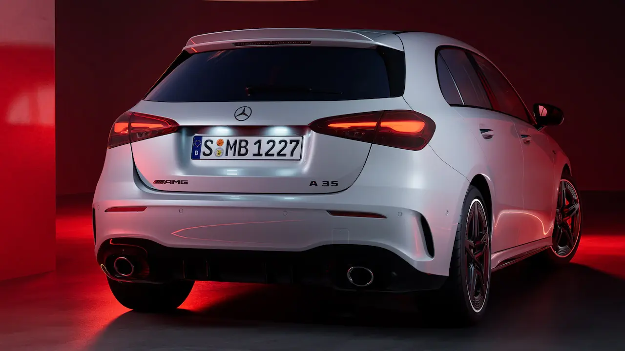 Faldón trasero AMG
